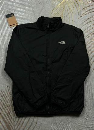 Doudoune the north face noir logo brodé argenté, brand: The North Face, condition: Very good, size: M, €40.00, €42.70 includes Buyer Protection Pro