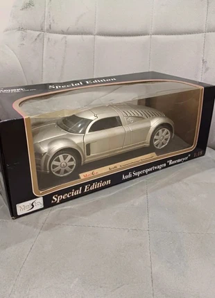 Audi Supersportwagen Rosemeyer – Maisto – 1/18 – Argent – Special Edition – Avec boîte d’origine, marque: Audi, état: Très bon état, taille: Prématuré, jusqu'à 44cm, 45,00 €, 47,95 € Protection acheteurs incluse
