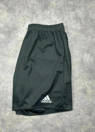 Short Adidas | Taille M | Couleur Noir, marque: adidas, état: Très bon état, taille: M, 8,00 €, 9,10 € Protection acheteurs (Pro) incluse