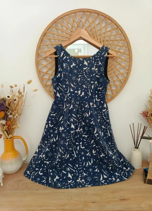 Vestido sin mangas azul marino con estampado floral, Zara, talla S, marque: Zara Basic, état: Très bon état, taille: S / 36 / 8, 15,00 €, 16,45 € Protection acheteurs incluse