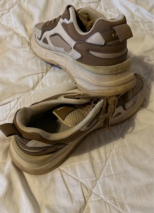 Sapatilhas, marque: Bershka, état: Très bon état, taille: 39, 7,00 €, 8,05 € Protection acheteurs incluse