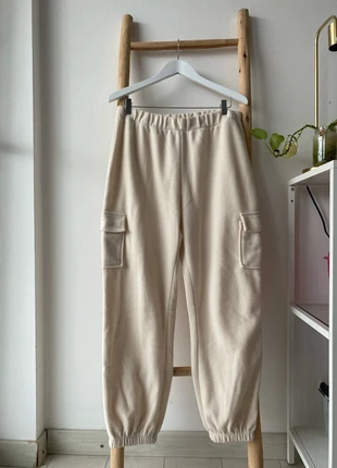 Cargo Teddy Crème 🧸🐻, brand: Kiabi, condizioni: Ottime, taglia: L / IT 44 / EU 40, €11.00, €12.25 include la Protezione acquisti