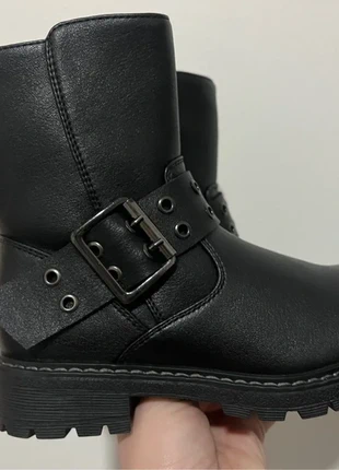 Botines MTNG Mustang Alaska nuevos en caja, talla 31., marque: Mustang, état: Neuf avec étiquette, taille: 31, 20,00 €, 21,70 € Protection acheteurs incluse