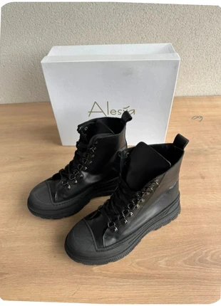 Bottines Alesya en cuir noires neuves taille 37, brand: Alesya, condition: New without tags, size: 37, €29.00, €31.15 includes Buyer Protection Pro