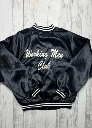 Veste Teddy-Bomber homme vintage noir logo imprimé « working men club » taille L (VTED24), marque: Hartwell, état: Très bon état, taille: L, 30,00 €, 32,20 € Protection acheteurs incluse