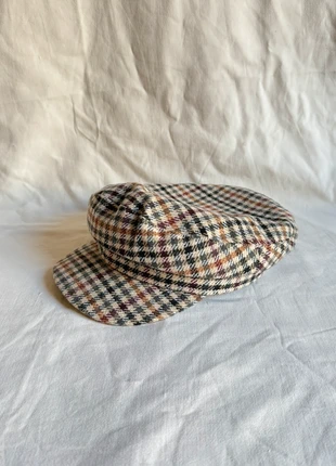 Magnifique casquette hiver à carreaux Zara, marque: Zara, état: Très bon état, taille: S, 14,00 €, 15,40 € Protection acheteurs incluse
