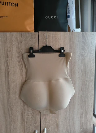 Culotte/gaine galbante rembourrée, merk: Inoo Lingerie, staat: Nieuw zonder prijskaartje, maat: L / 40 / 12, € 5,00, € 5,95 inclusief Kopersbescherming