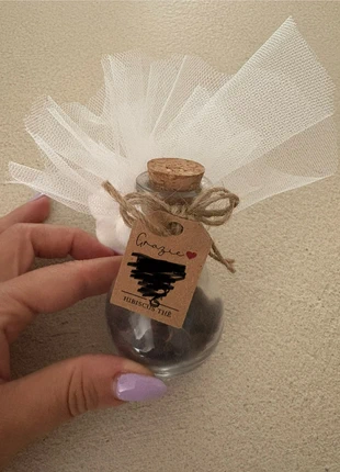 Bomboniere bottigliette con fiori di ibisco (8 disponibili), marca: Wedding, estado: Novo sem etiquetas, €16.00, €17.50 inclui Proteção do Comprador