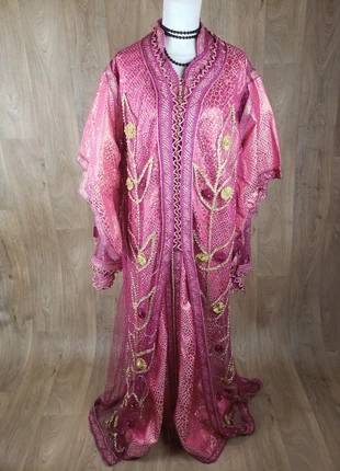 Takchita rose robe orientale 2 pièces, marque: takcheta, état: Très bon état, taille: L / 40 / 12, 35,00 €, 37,45 € Protection acheteurs incluse