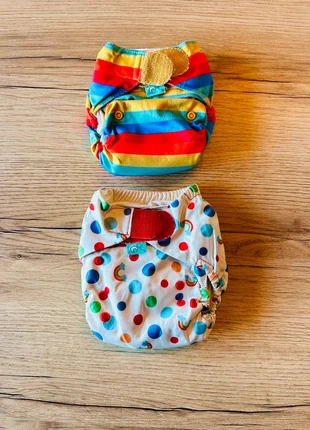 Lot de 2 couches lavables TE1 Totsbots, brand: TotsBots, condizioni: Nuovo con cartellino, taglia: 3–6 kg, €5.00, €5.95 include la Protezione acquisti