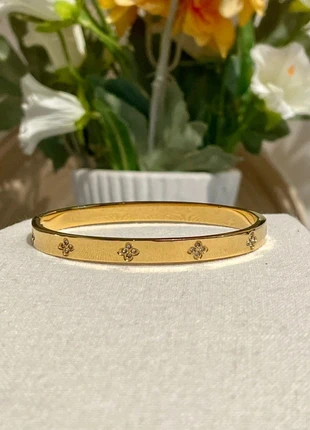 Bracelet jonc acier inoxydable doré – motifs trèfles incrustés – rigide, marque: Tendance, état: Très bon état, 12,90 €, 14,25 € Protection acheteurs (Pro) incluse