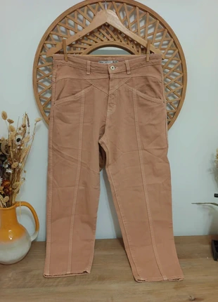 Pantalón de corte recto en tono beige, coral, con un diseño vintage con costuras decorativas, marca: Lefties, estado: Novo sem etiquetas, tamanho: XL / 42 / 14, €6.00, €7.00 inclui Proteção do Comprador