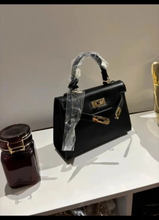 Sac à main noir, marque: Boutique indépendante, état: Neuf avec étiquette, 25,00 €, 26,95 € Protection acheteurs (Pro) incluse