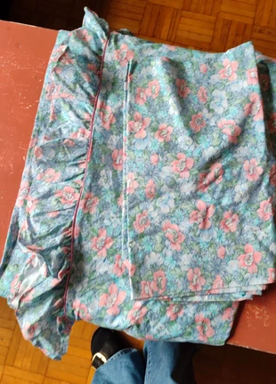 Dessus de lit à volants et traversin vintage en coton fleuri, marca: Vintage Dressing, estado: Muito bom, tamanho: Casal King (220-240 cm x 220-260 cm), €25.00, €26.95 inclui Proteção do Comprador
