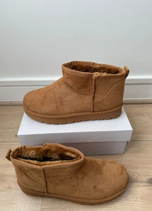 Bottines fourrées camel tendance, 36, jamais portées, brand: Boutique Parisienne, condizioni: Ottime, taglia: 36, €20.00, €21.70 include la Protezione acquisti Pro