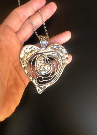 Collana con pendente a forma di cuore, condizioni: Nuovo senza cartellino, €8.00, €9.10 include la Protezione acquisti