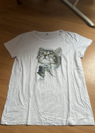 vintage t-shirt oversized, brand: Top Vintage, condizioni: Nuovo senza cartellino, taglia: S / IT 40 / EU 36, €3.00, €3.85 include la Protezione acquisti