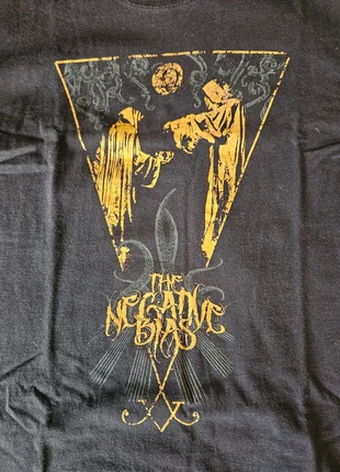 The Negative Bias T Shirt, marke: Gildan, zustand: Sehr gut, größe: M, 10,00 €, 11,20 € inklusive Vinted-Käuferschutz