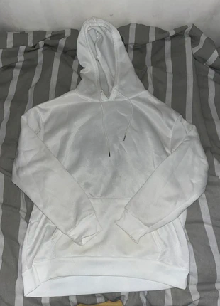 Sweat-shirt hiver, condition: Good, size: M / 38 / 10, €3.00, €3.85 includes Buyer Protection