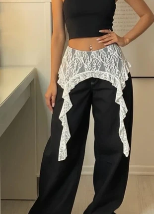 pantalon noir parachute ample à volants dentelle blanche taille M, marque: Shorty, état: Très bon état, taille: M / 38 / 10, 45,00 €, 47,95 € Protection acheteurs (Pro) incluse