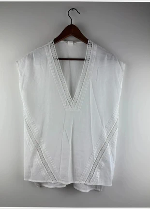 Blouse Blanche H&M, brand: H&M, condition: Very good, size: L / 40 / 12, €21.38, €23.15 includes Buyer Protection Pro