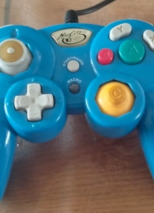 Manette Mad Catz pour Nintendo GameCube (bleue), marca: Mad Catz, estado: Muito bom, €16.00, €17.50 inclui Proteção do Comprador