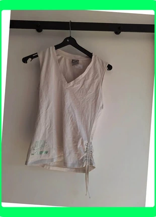 335. Débardeur blanc Nike femme S, brand: Nike, condition: Very good, size: S / 36 / 8, €7.00, €8.05 includes Buyer Protection Pro