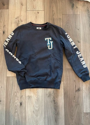 Tommy Jeans crewneck sweatshirt, brand: Tommy Hilfiger, condizioni: Ottime, taglia: M, €11.00, €12.25 include la Protezione acquisti