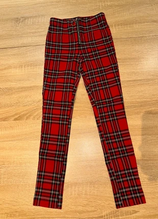 Pantalon écossais, brand: Don't Call Me Jennyfer, condizioni: Nuovo senza cartellino, taglia: XXXS / IT 34 / EU 30, €2.50, €3.33 include la Protezione acquisti