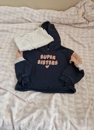 Lot sweat + gilet, marke: H&M, zustand: Sehr gut, größe: 5 Jahre / 110, 3,00 €, 3,85 € inklusive Vinted-Käuferschutz