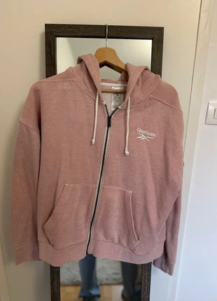 Reebok sweat, marque: Reebok, état: Bon état, taille: M / 38 / 10, 12,00 €, 13,30 € Protection acheteurs incluse