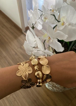 Lot bracelet Zara, marque: Zara, état: Neuf sans étiquette, 8,00 €, 9,10 € Protection acheteurs incluse