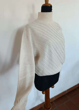 Maglione Vintage color panna, brand: Vintage Dressing, condizioni: Ottime, taglia: M / IT 42 / EU 38, €15.00, €16.45 include la Protezione acquisti