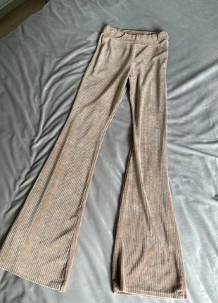 Flared broek beige, état: Très bon état, taille: S / 36 / 8, 2,50 €, 3,33 € Protection acheteurs incluse