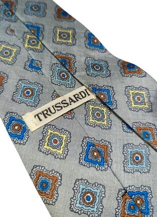 Cravatta Trussardi vintage seta naturale larga 9,5 cm floreale tie silk Krawatte seda, merk: Trussardi, staat: Heel goed, € 16,80, € 18,34 inclusief Kopersbescherming Pro