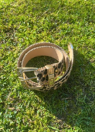 Ceinture léopard boucle dorée vintage – Style western / Y2K, merk: Vintage Dressing, staat: Heel goed, maat: 110 cm, € 9,00, € 10,15 inclusief Kopersbescherming