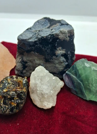 5 pietre minerali grezze, état: Neuf sans étiquette, 15,00 €, 16,45 € Protection acheteurs incluse