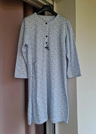 Chemise de nuit femme très douillette Sunfi Wer, état: Très bon état, taille: 7XL / 54 / 26, 5,00 €, 5,95 € Protection acheteurs incluse