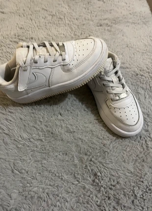 Nike 32, marque: Nike, état: Bon état, taille: 32, 5,00 €, 5,95 € Protection acheteurs incluse