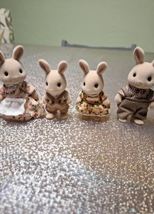 Famille lapin crème Sylvanian Families, marque: Sylvanian Families, état: Très bon état, taille: 3 ans / 98 cm, 9,00 €, 10,15 € Protection acheteurs incluse