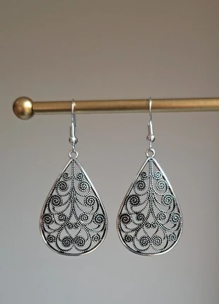 Oorbellen " flower power ", staat: Heel goed, € 2,75, € 3,59 inclusief Kopersbescherming Pro