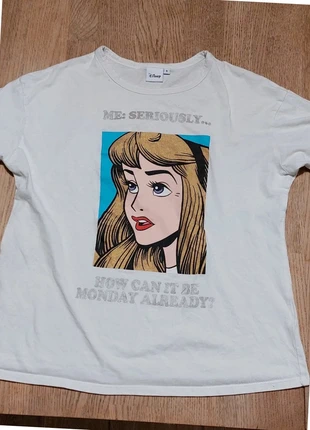 T-shirt Disney Aurore pop art “How can it be Monday already?” blanc taille S, marca: Disney, estado: Muy bueno, tamaño: S / 36 / 8, 15,00 €, 16,45 € Protección al comprador incluida