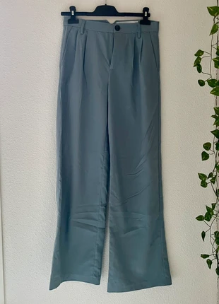 Pantalon large à pinces bleu Bershka taille 36/S, brand: Bershka, condition: Good, size: S / 36 / 8, €3.00, €3.85 includes Buyer Protection