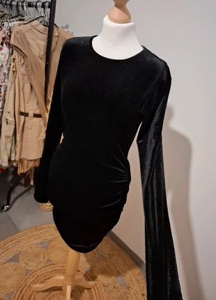 Robe noire moulante en velours - Tezenis - T.XS (34), marke: Tezenis, zustand: Sehr gut, größe: XS / 34 / 6, 8,00 €, 9,10 € beinhaltet Vinted-Käuferschutz Pro