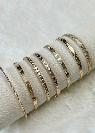 Lot de 5 bracelets joncs bijoux femme doré en acier inoxydable fantaisie et ajustable, marque: Vintage Dressing, état: Très bon état, 14,90 €, 16,35 € Protection acheteurs (Pro) incluse