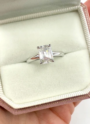 Bague moissanite 2 Cts plaqué or blanc 14K, en argent 925 - Eclat comparable au diamant, marke: Superbe bague diamant moissanite, zustand: Neu, größe: 54.3 mm / 17.3 mm Ø, 209,90 €, 221,10 € inklusive Vinted-Käuferschutz