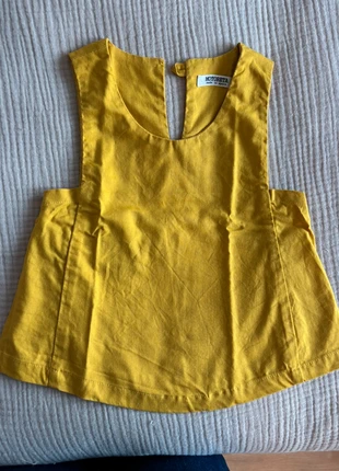 Oker gele top, merk: Motoreta, staat: Heel goed, maat: 24-36 maanden / 92 cm, € 3,00, € 3,85 inclusief Kopersbescherming