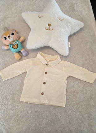 Chemise beige taille 68, état: Très bon état, taille: 6-9 mois / 68 cm, 8,00 €, 9,10 € Protection acheteurs incluse