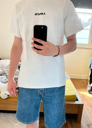 T shirt Levi’s blanc, marque: Levi's, état: Très bon état, taille: M, 20,00 €, 21,70 € Protection acheteurs incluse