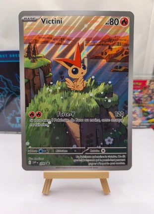 Pokémon – Victini Jumbo 208 – Carte XXL, marque: Pokémon, état: Très bon état, 4,99 €, 5,94 € Protection acheteurs incluse